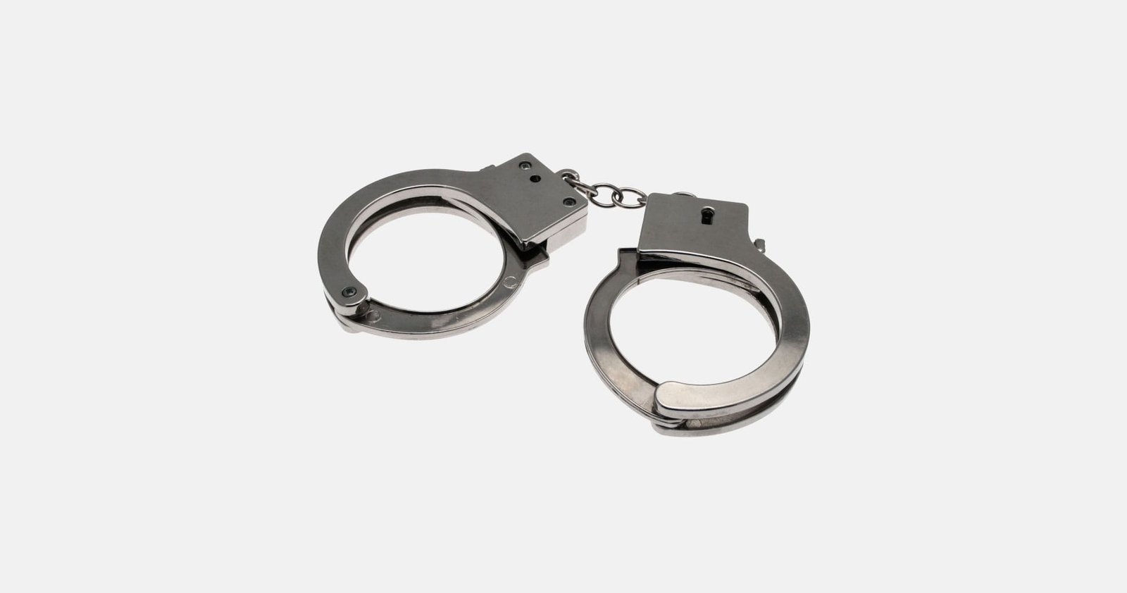 У Південній Кореї чоловіка засудили до 4 років ув'язнення за розбещення ...