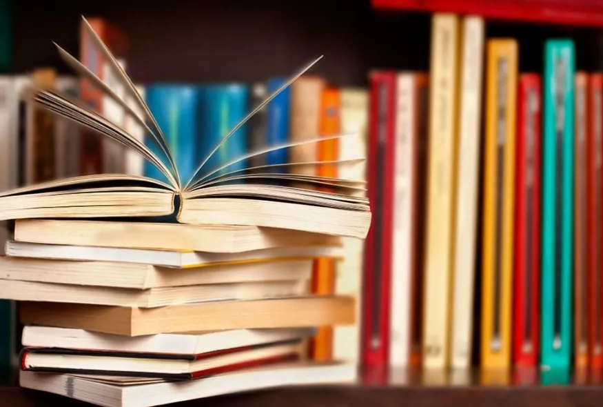 Будинок Української Книги організовує збір книжок для відновлення публічних бібліотек