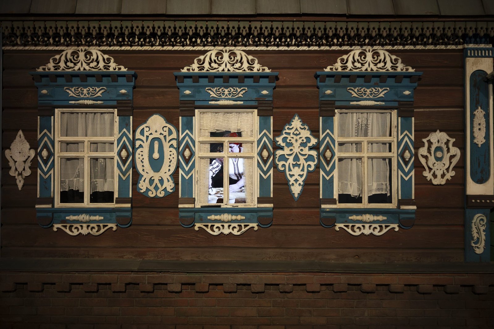 Виставку Ukraine WOW продовжили до 30 листопада: для ВПО та родин військових з’являться безплатні квитки