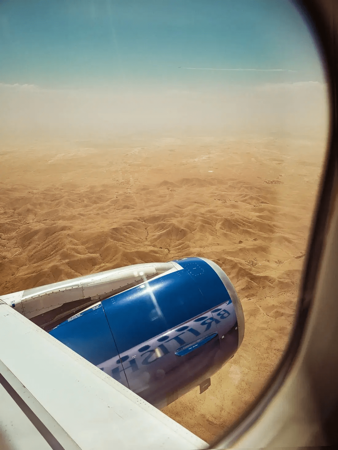 British Airways презентувала рекламну кампанію з реальних відображень на своїх літаках