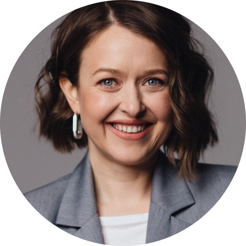 Bunny Nails, Антоніна Кроливець